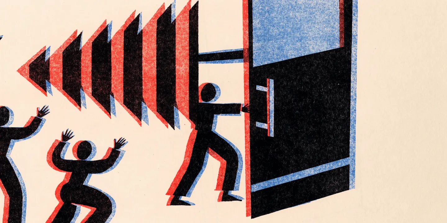 Illustration: barn dansar ut julen, avt\u00e4nd gran b\u00e4rs ut genom d\u00f6rr.